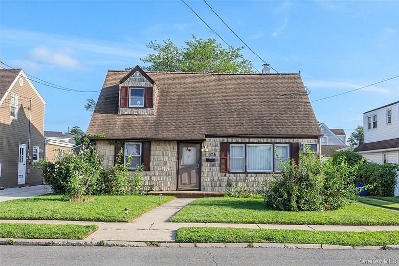 44 Pine Lane