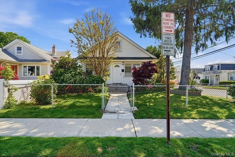 44 Saint Pauls Road S