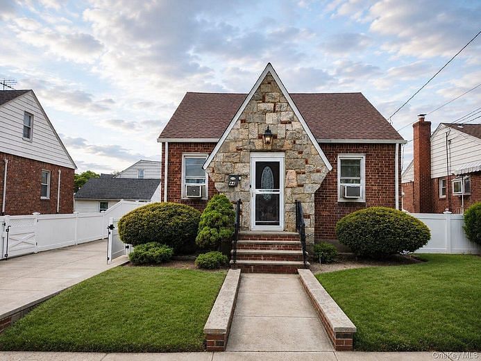 44 Shaw Avenue