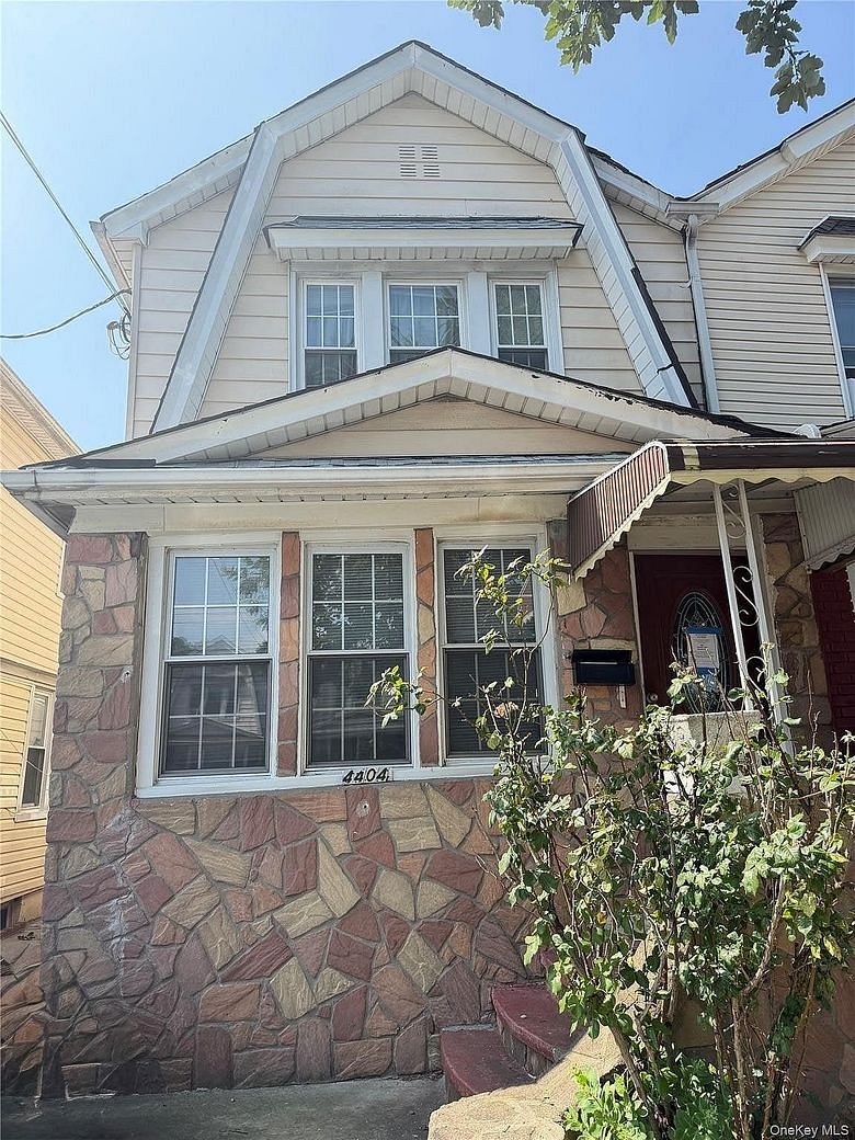 4404 Clarendon Road