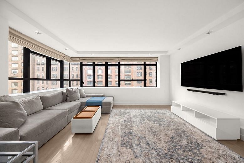441 East 57th Street #4