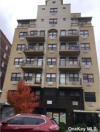 144-77 Barclay Avenue #6B in Queens, Flushing, NY 11355
