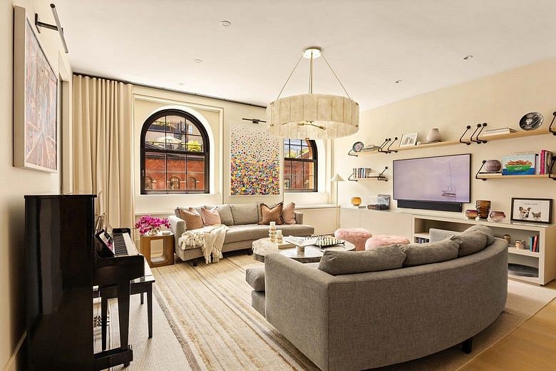 443 Greenwich Street #5B