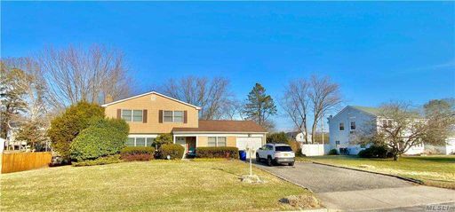 Image 1 of 19 for 673 Hawkins Road E in Long Island, Coram, NY, 11727
