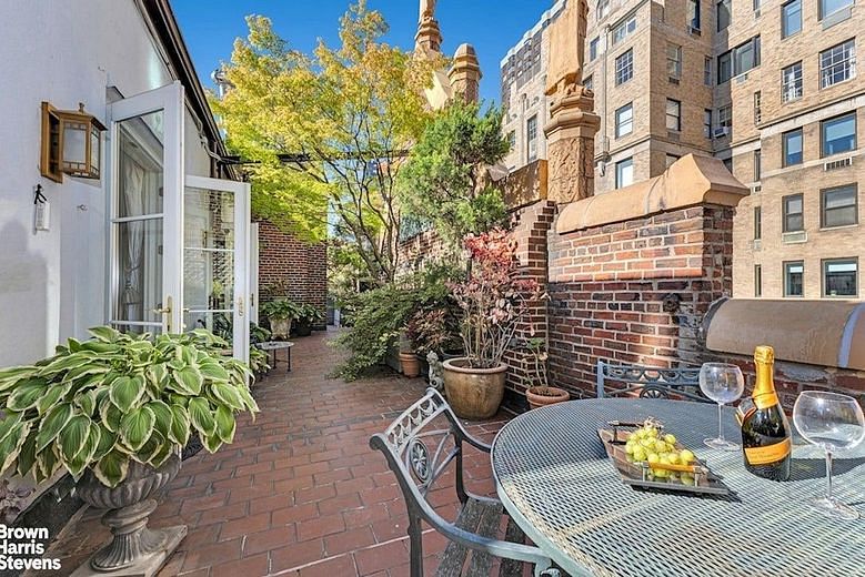 444 East 52nd Street #PENTHOUSE