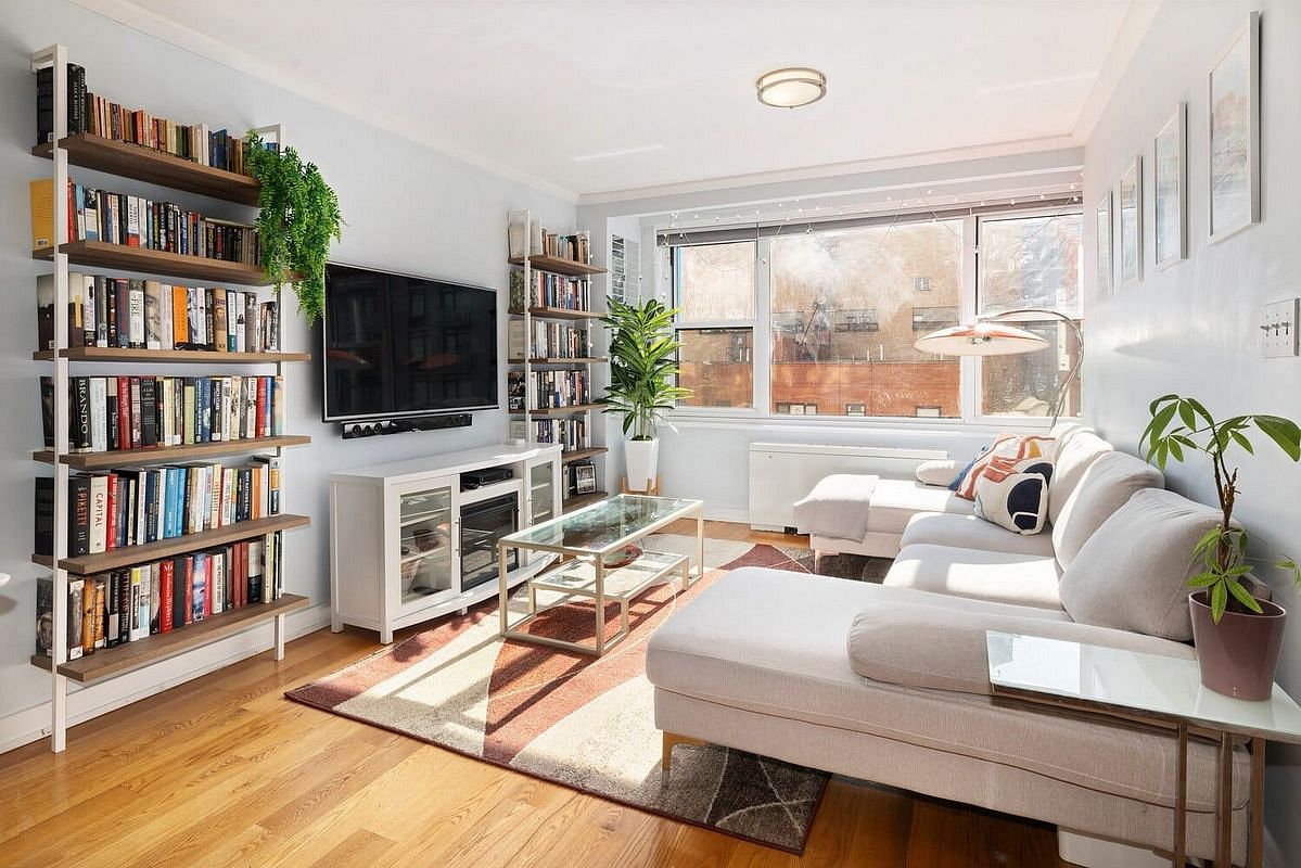 Image 1 of 9 for 444 East 75th Street #8G in Manhattan, New York, NY, 10021