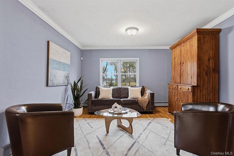 4443 Purchase Street