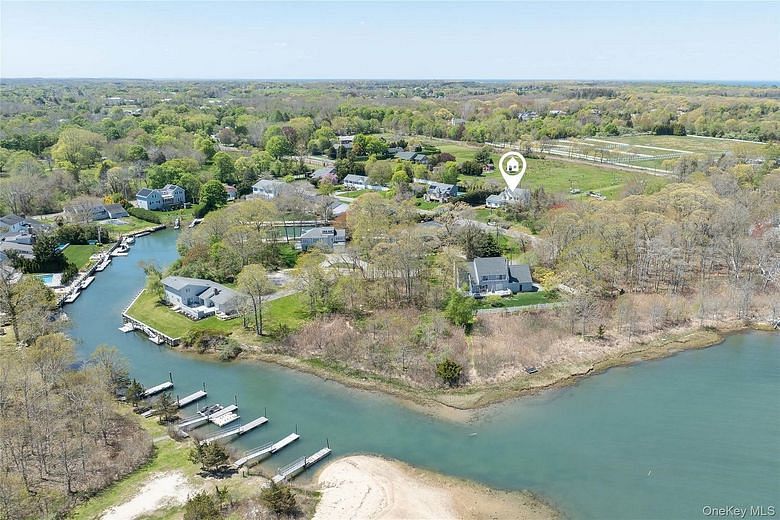 445 Budds Pond Road