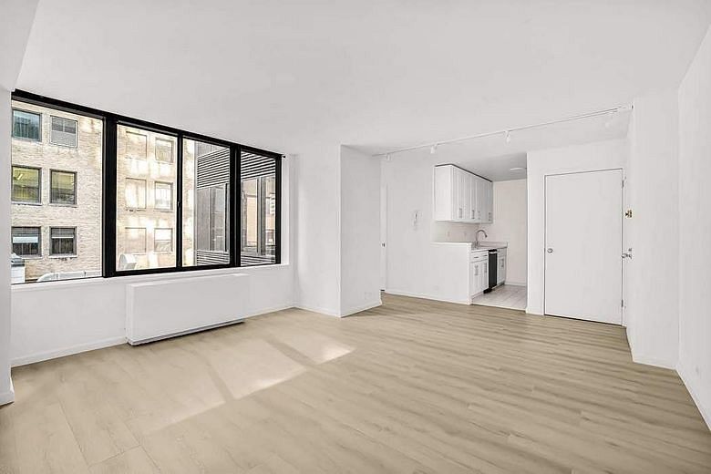 445 Fifth Avenue #10H