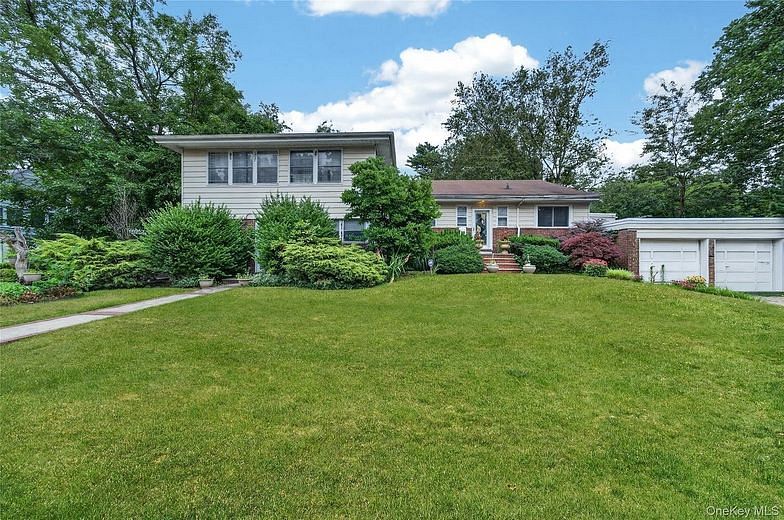 445 Nassau Boulevard