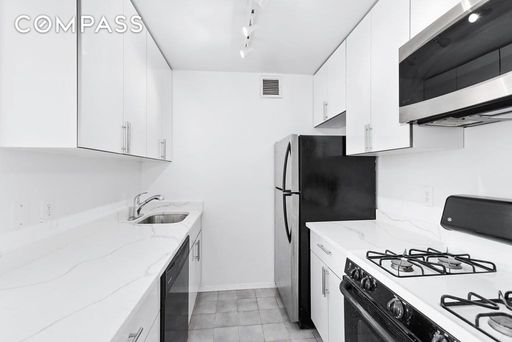 Image 1 of 6 for 445 West 19th Street #4A in Manhattan, NEW YORK, NY, 10011