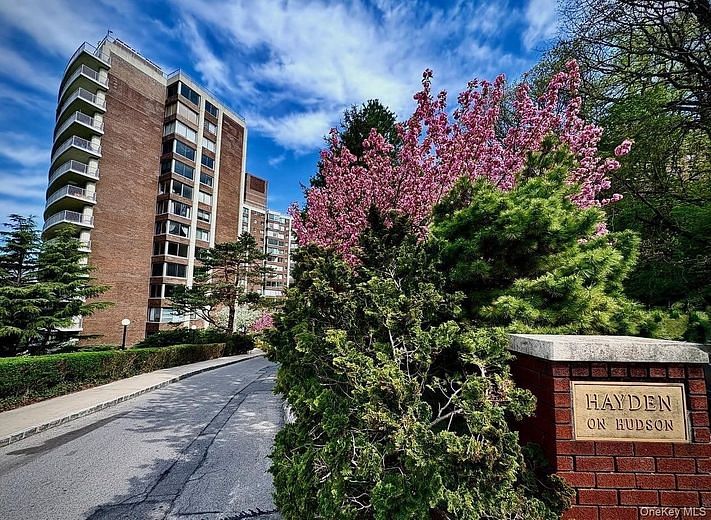 4455 Douglas Avenue #9M