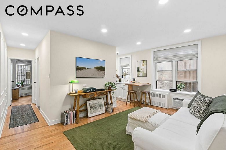 446 Central Park West #6D