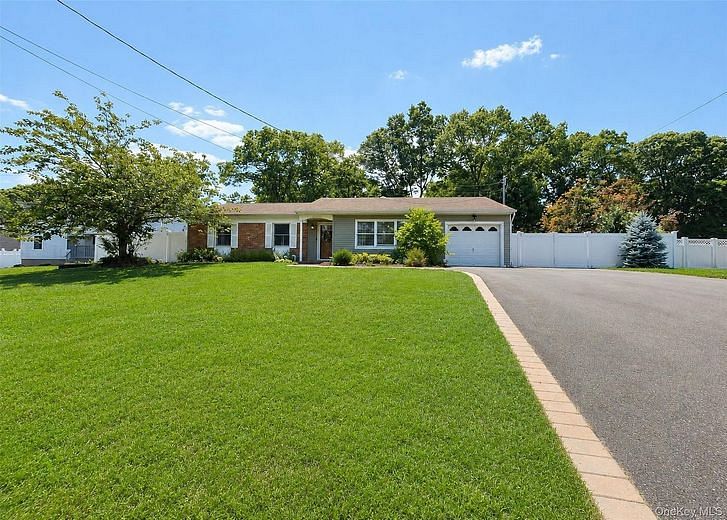 4476 Express Drive S