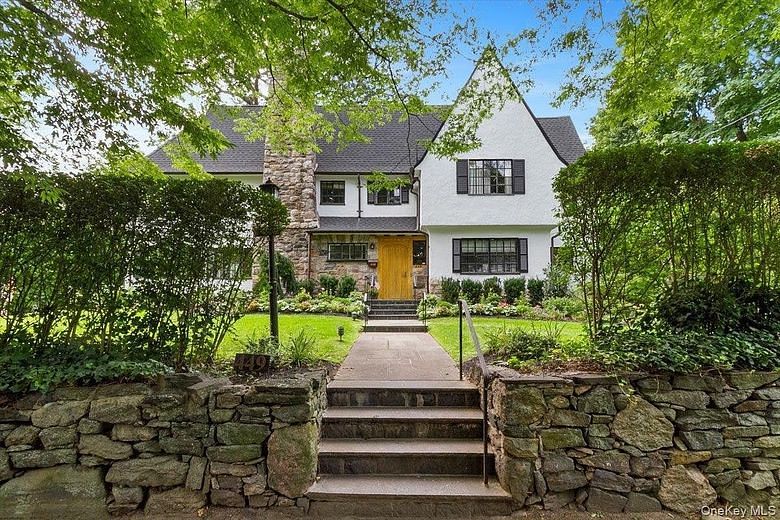449 Pelham Manor Road