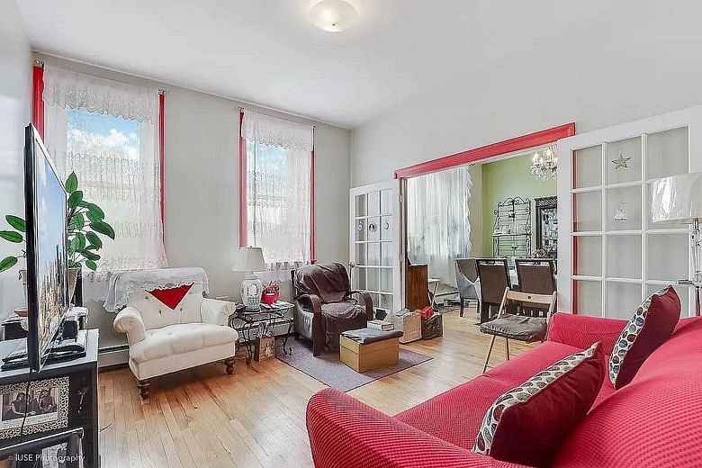 45 Central Park North #1A