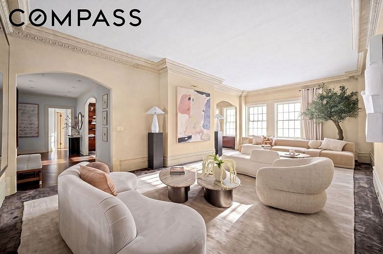 45 East 66th Street #3W