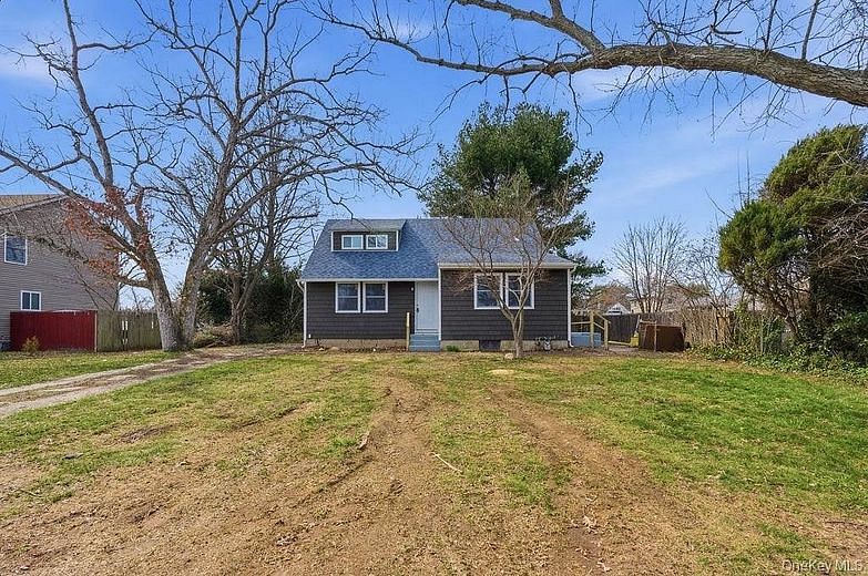 45 Meadowbrook Drive