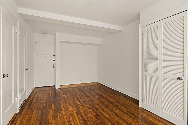 45 Tudor City Place #1809