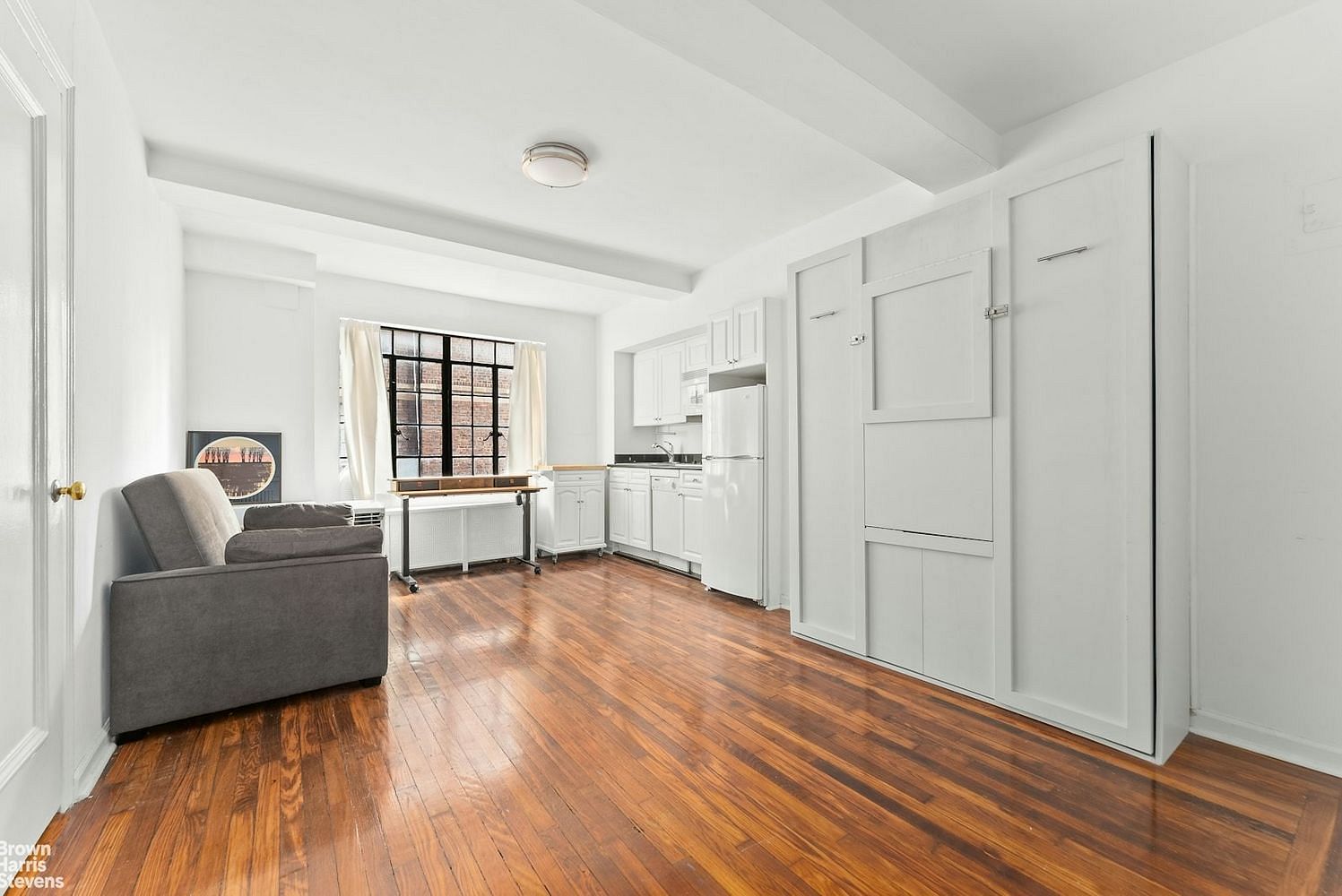 Image 1 of 8 for 45 Tudor City Place #1812 in Manhattan, NEW YORK, NY, 10017