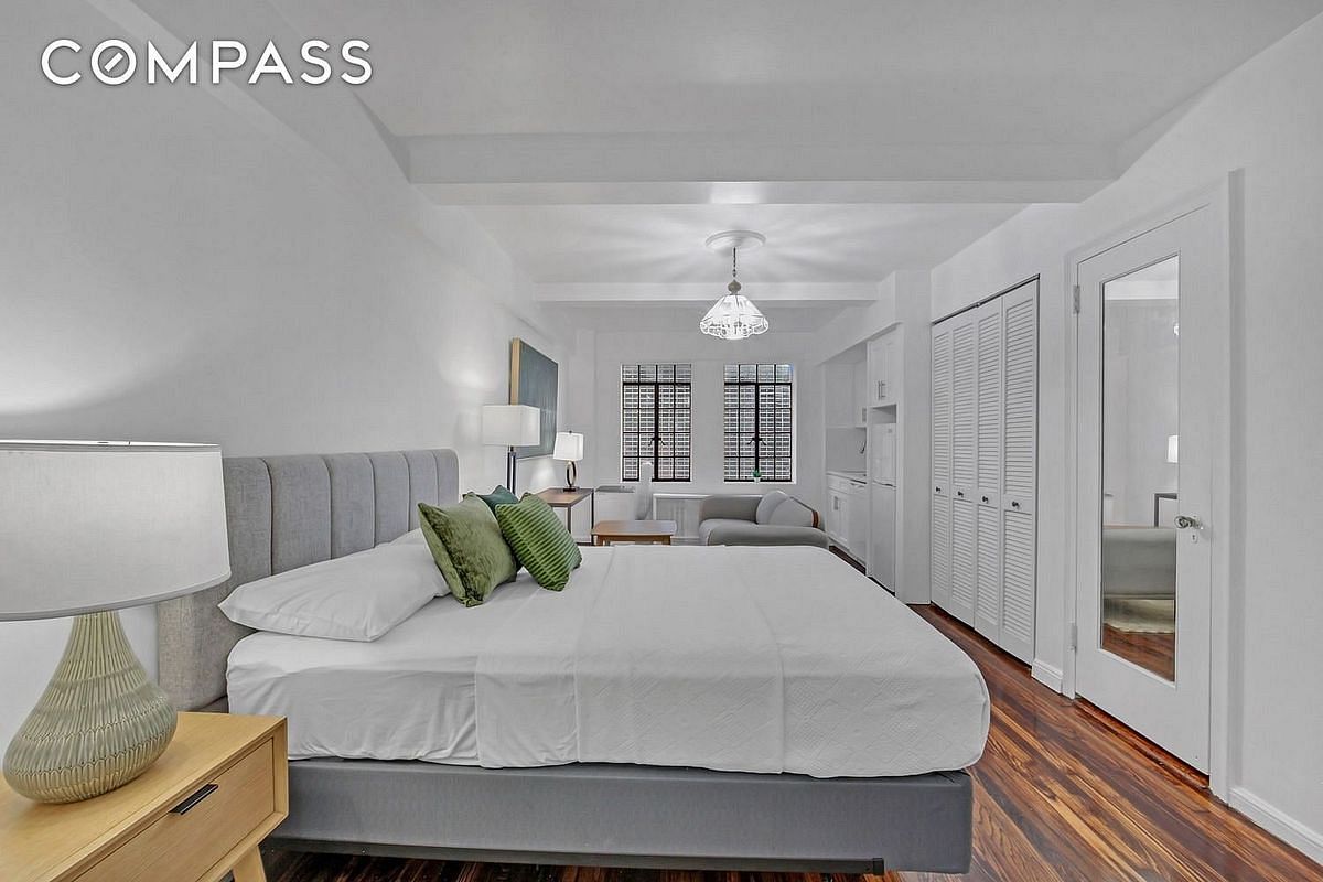 Image 1 of 32 for 45 Tudor City Place #1902 in Manhattan, NEW YORK, NY, 10017