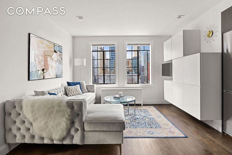 45 Tudor City Place #2111