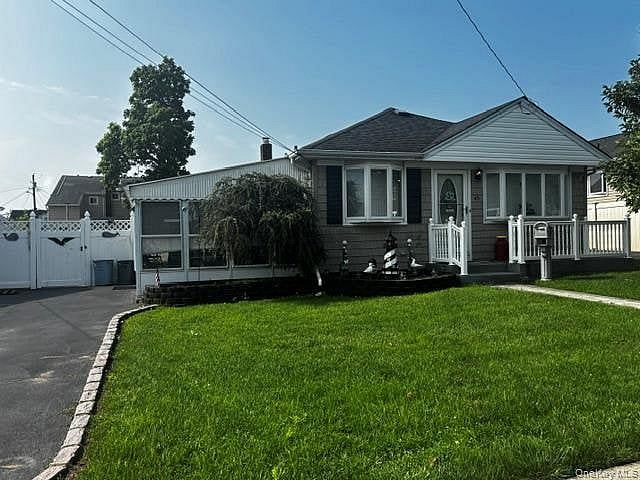 45 W Clearwater Road