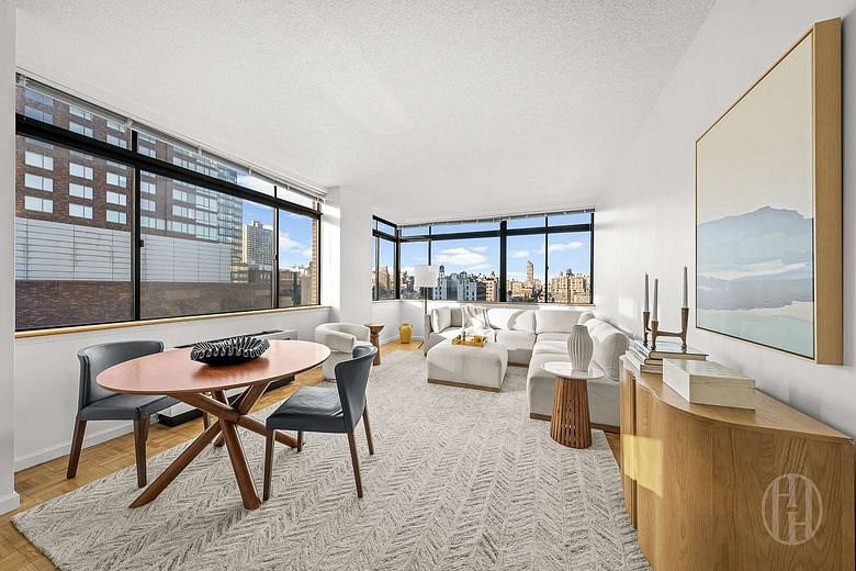 45 West 67th Street #14H