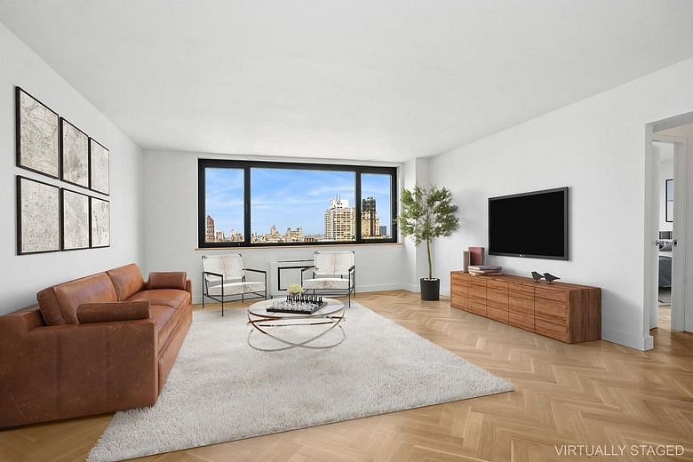 45 West 67th Street #25F