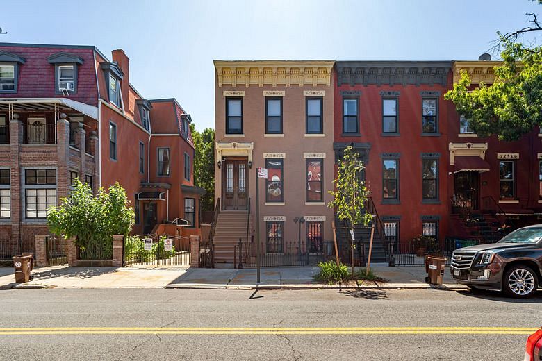 450 Halsey Street