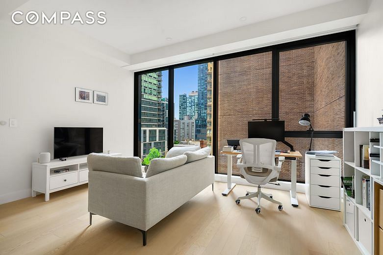 4507 Court Square #6G