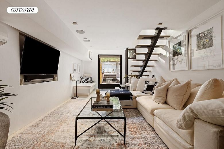 451 West 22nd Street