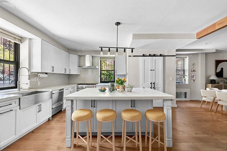4523 Broadway #1C