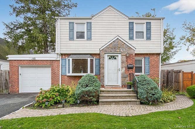 Image 1 of 21 for 453 Andrews Road in Long Island, North Hempstead, NY, 11501