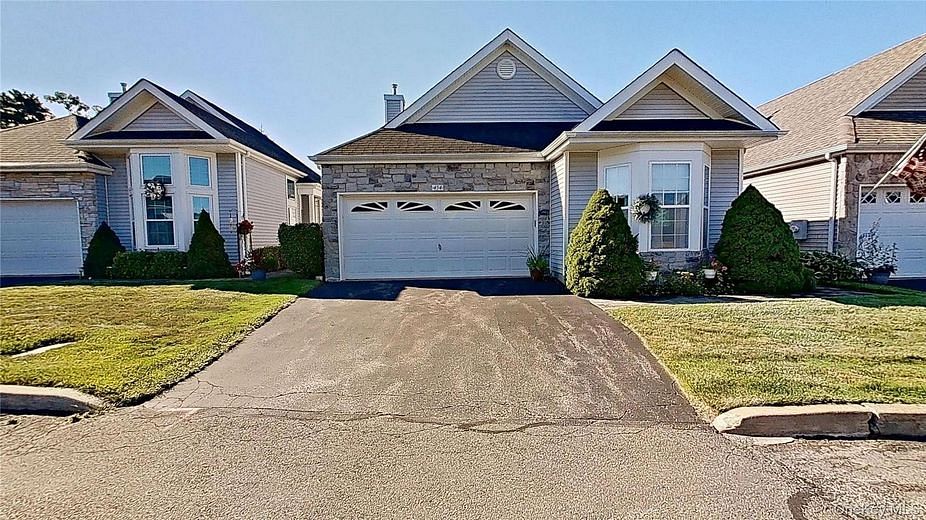 454 Leisure Drive