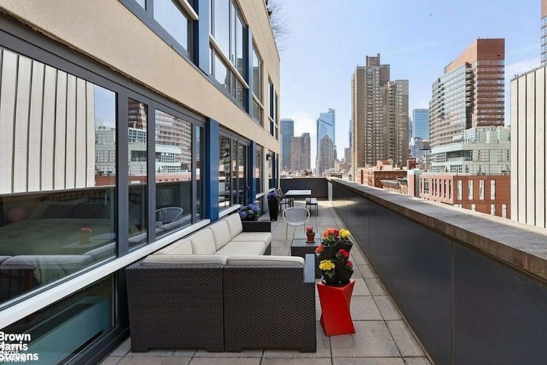 454 West 54th Street #7A