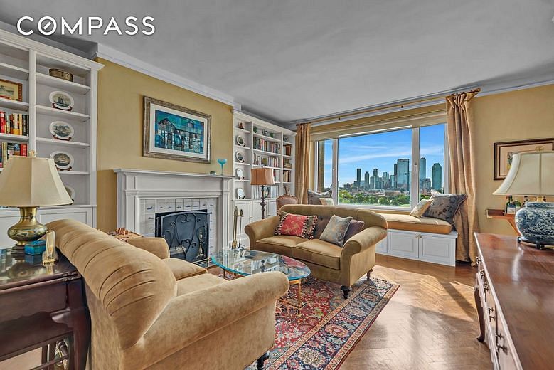 455 East 51st Street #6B