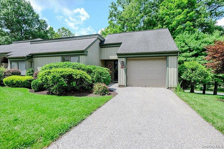 456 Heritage Hills #B