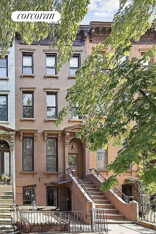 457 6th Street