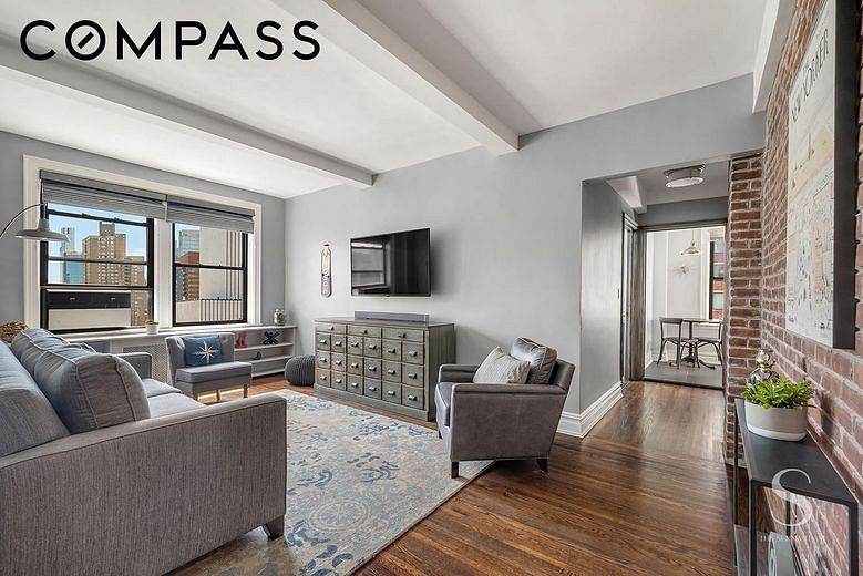 457 West 57th Street #1102