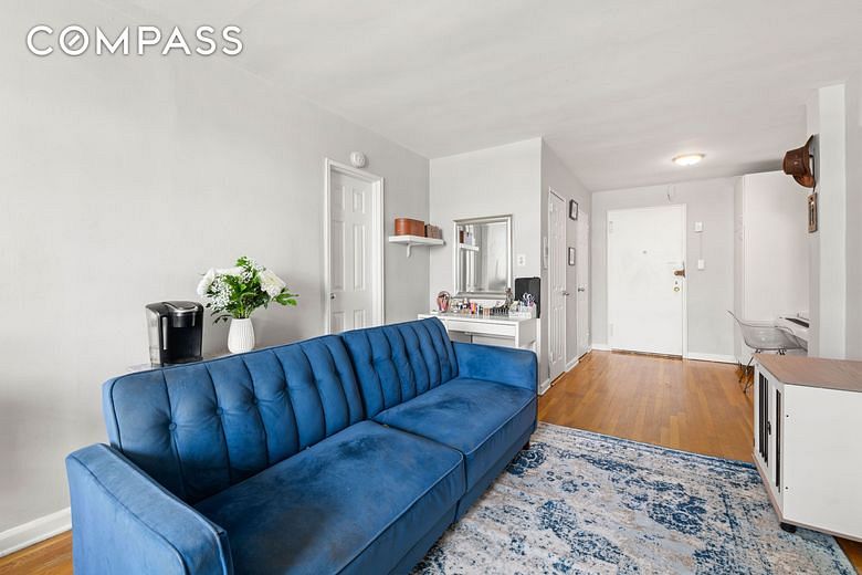 46-01 39th Avenue #509