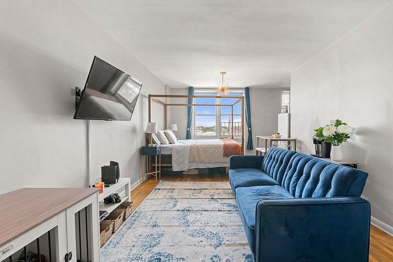 46-01 39th Avenue #509