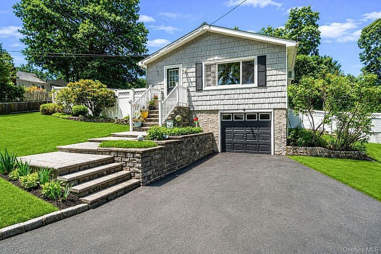 46 Longfellow Drive