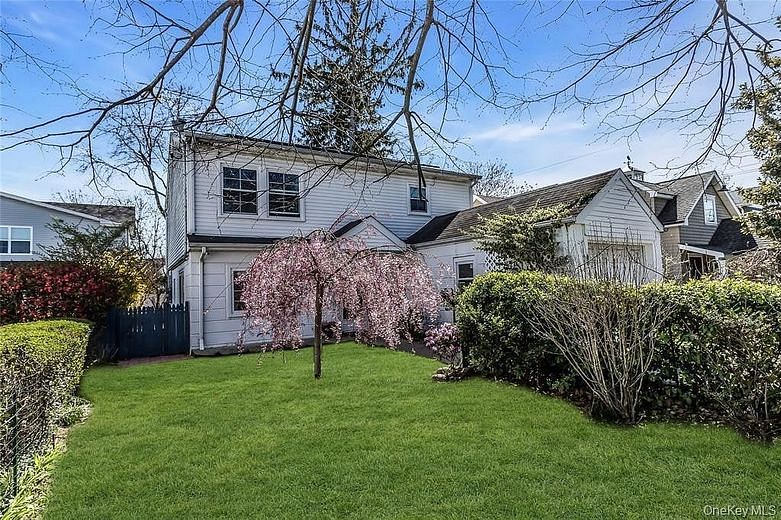 46 Sagamore Hill Drive