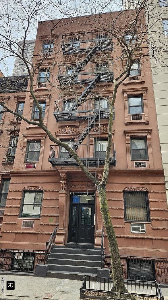 46 West 65th Street #3D