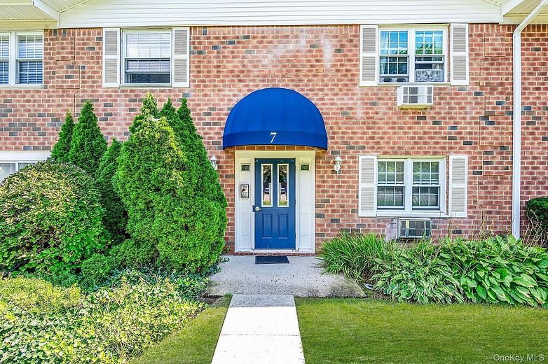 460 Old Town Rd. #7G