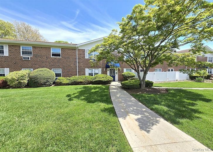 460 Old Town Road #3K