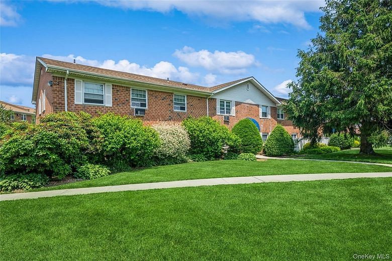460 Old Town Road #8J