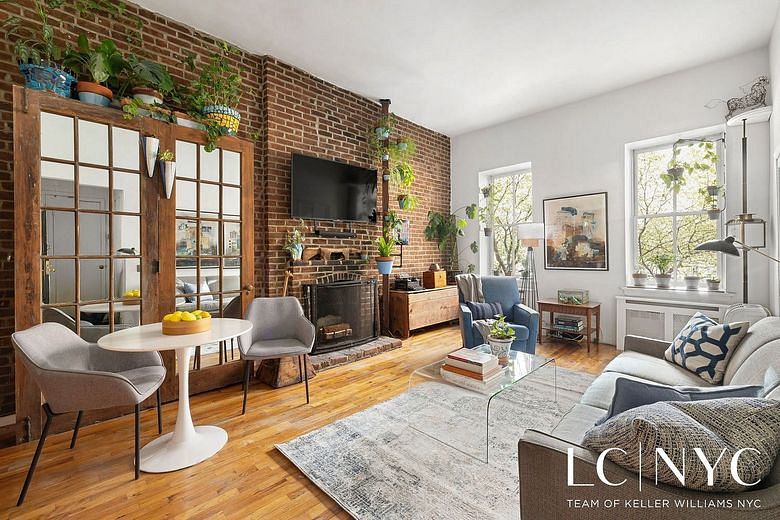 460 West 23rd Street #2A