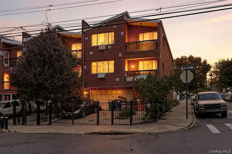 4600 Bronx Boulevard